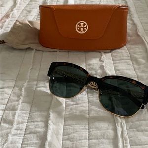 Vintage Tory Burch sunglasses